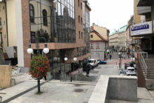 budynek biurowo handlowy 1
